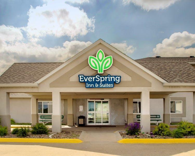 EverSpring Inn&Suites Oskaloosa Exterior foto