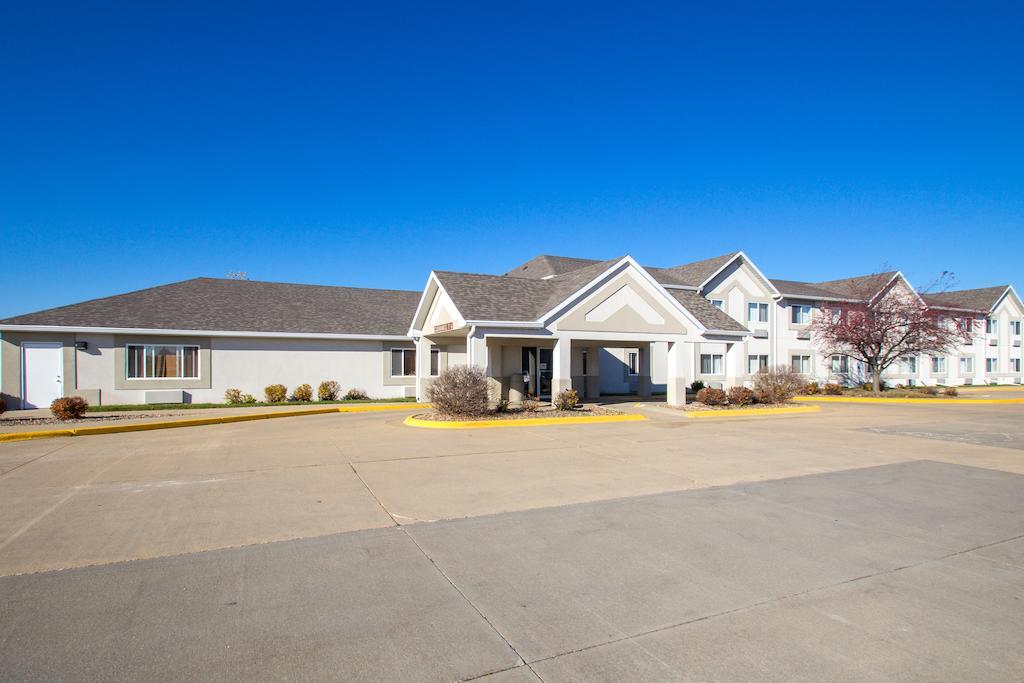 EverSpring Inn&Suites Oskaloosa Exterior foto